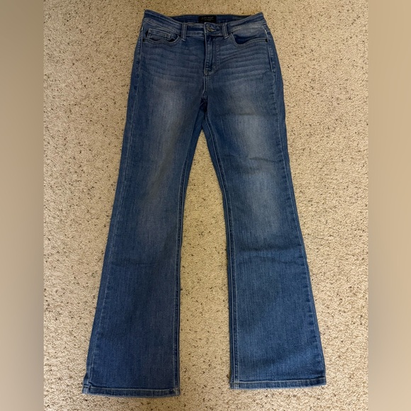Judy Blue jeans - Picture 1 of 4